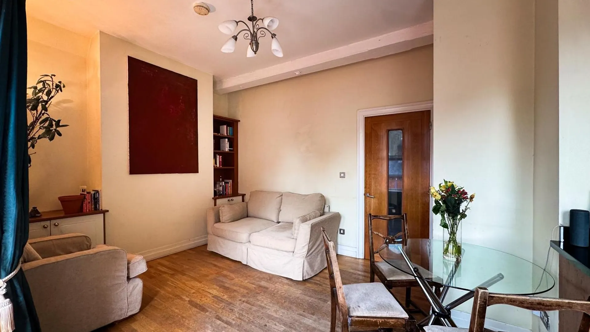 Charming Apartment In A Super Central Dublin 2 Location